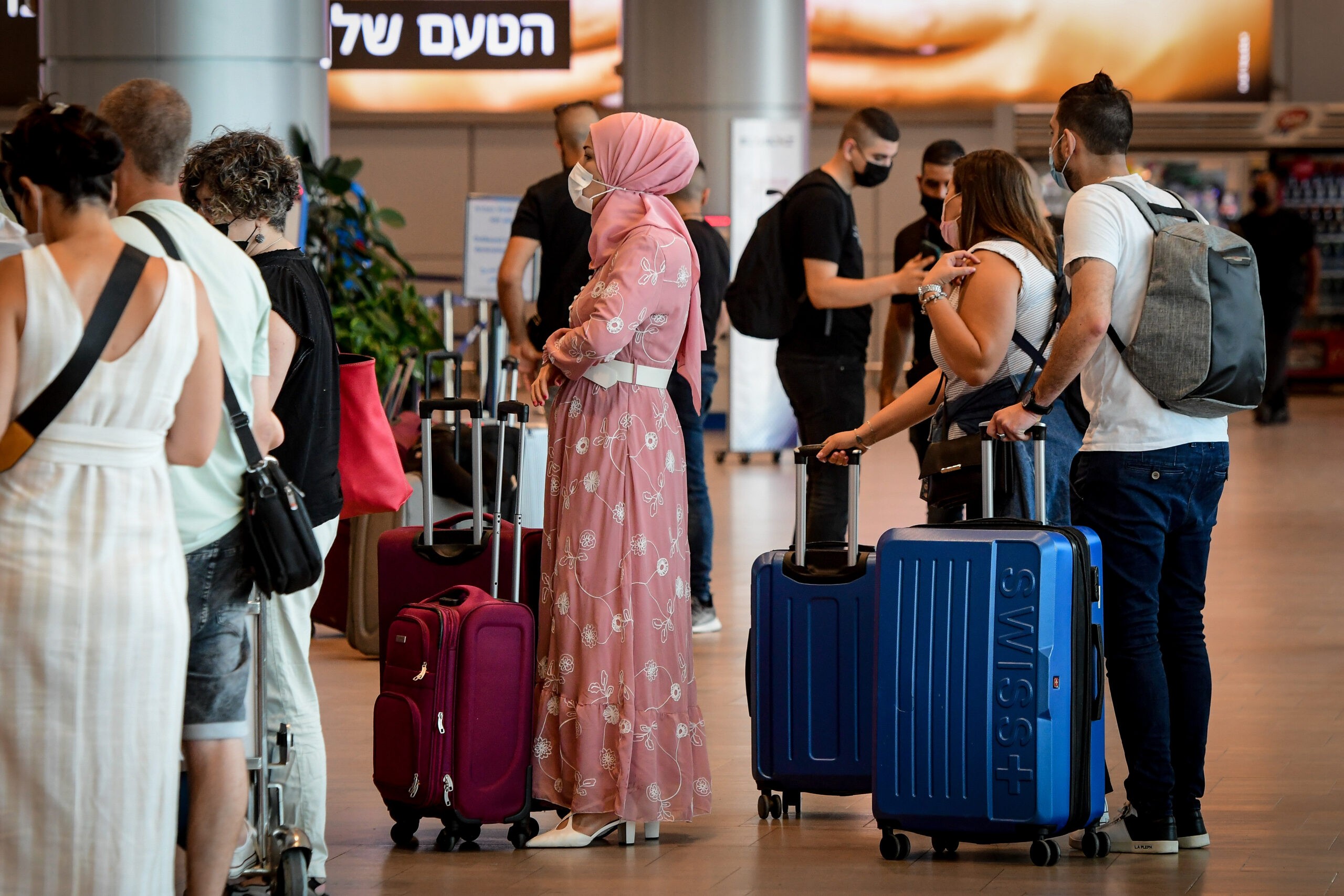 מתכננים לטוס? הדרך להתמודד עם העומסים הכבדים בנתב״ג