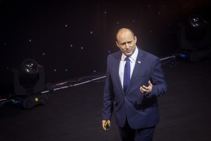 "אגרום לו להתחרט על כל שקל שהוציא ממני": המסר של העיתונאי שנתבע לבנט