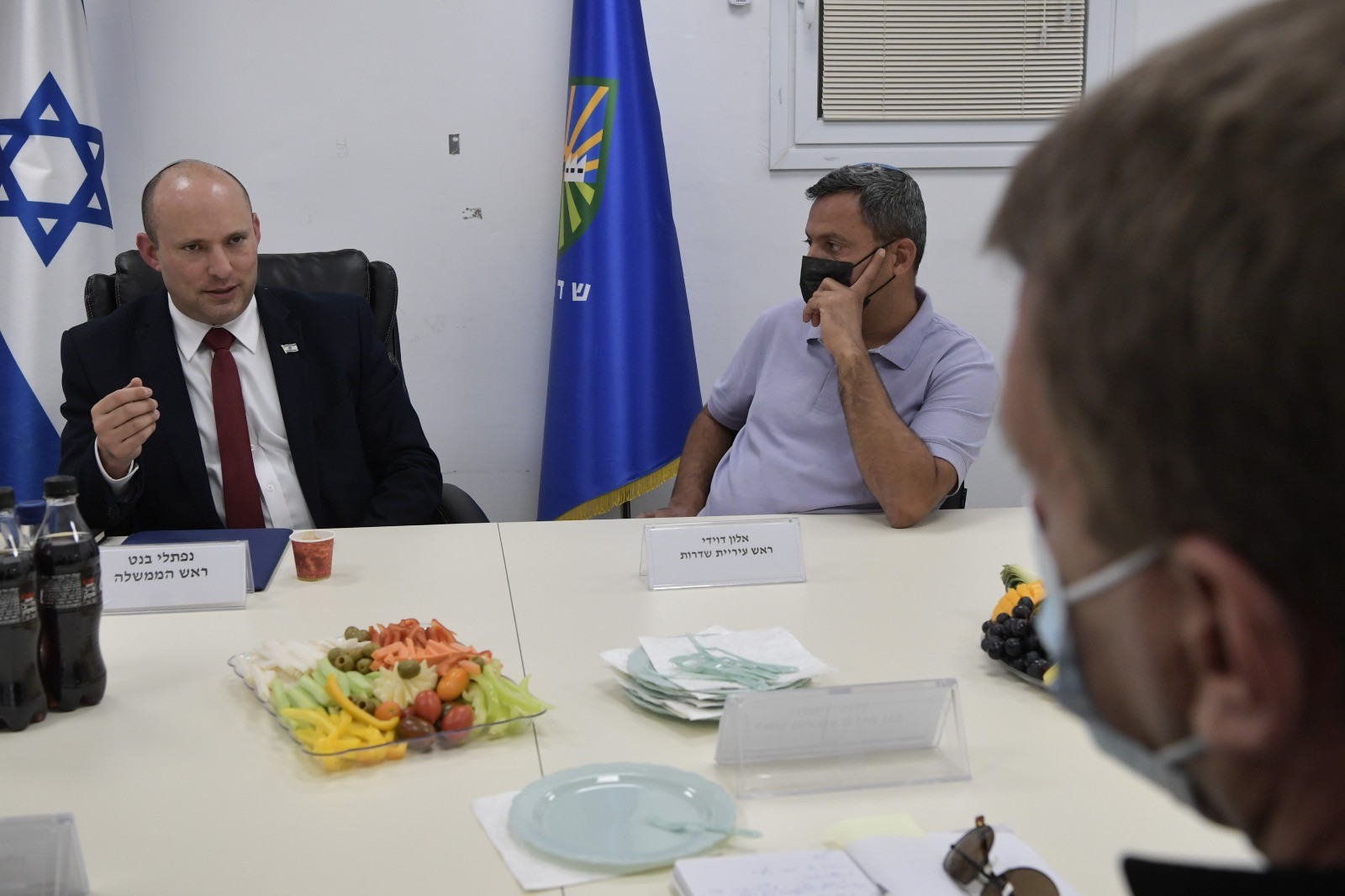 בנט לראשי הרשויות בעוטף עזה: פועלים לתת לעוטף שקט ארוך טווח