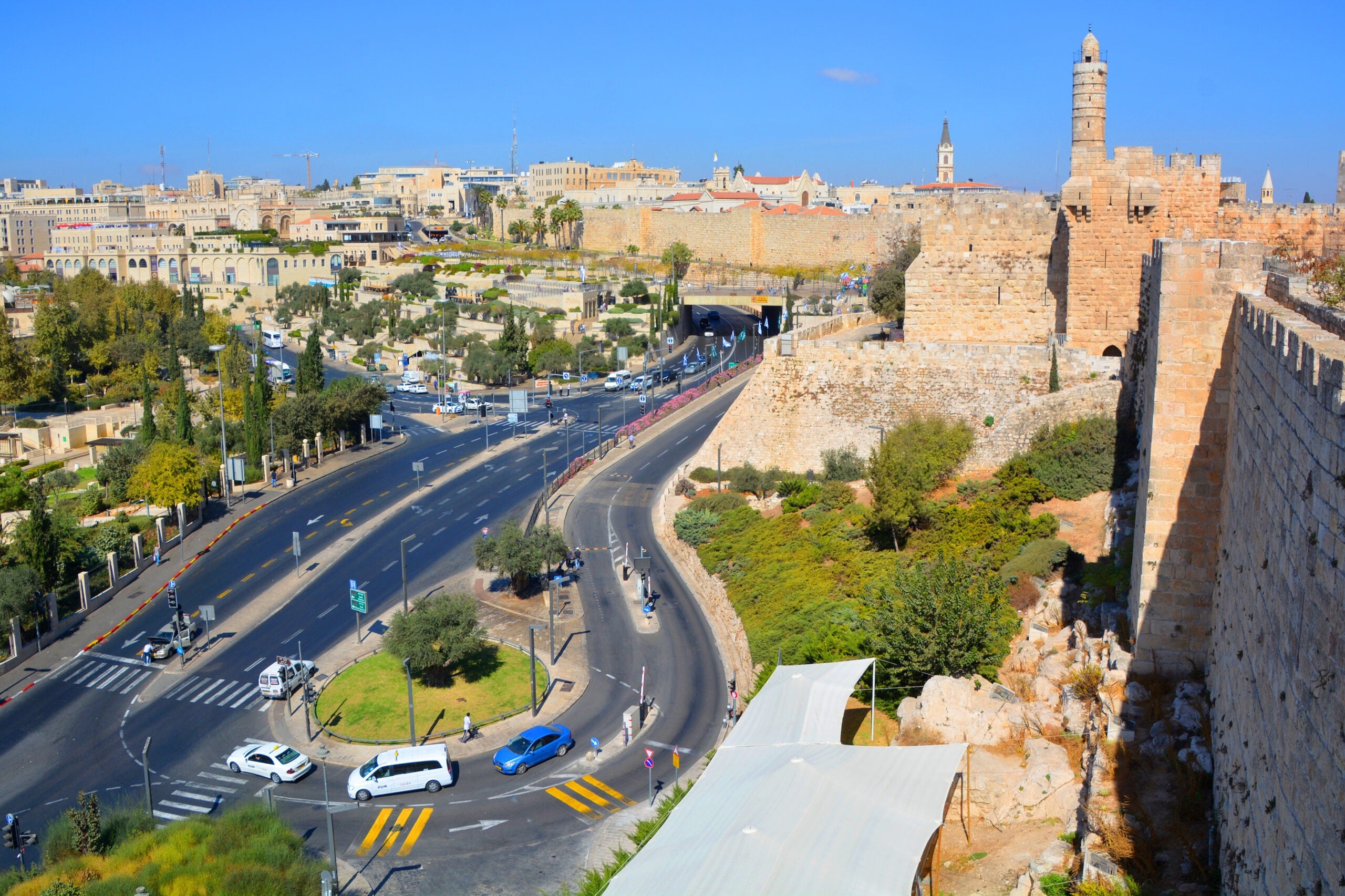 לאחר המעבר לירושלים: הונדורס שוקלת להחזיר את השגרירות לת"א