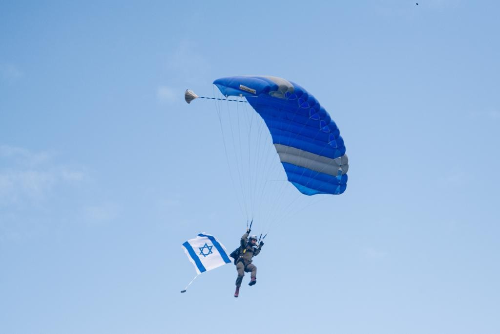 100 שנה ללידת חנה סנש: צניחה צה"לית במקום בו צנחה באירופה