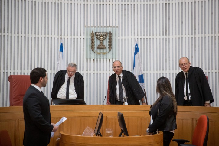 בית המשפט העליון, ארכיון | צילום: יונתן סינדל, פלאש 90