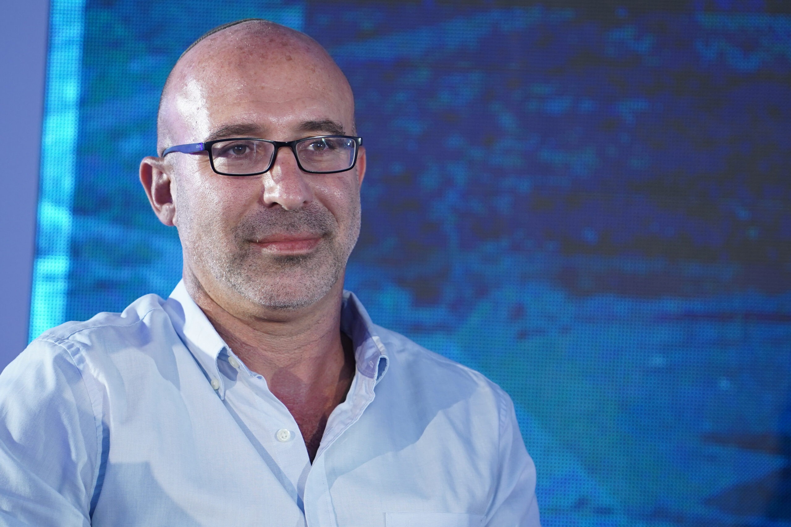 קובי אלירז - יועץ לענייני התיישבות בריאיון: "בנט אכזב אותי"