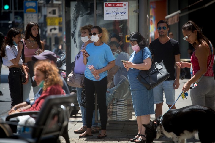 החובה לעטות מסיכה בשטח פתוח תוגבל בזמן
