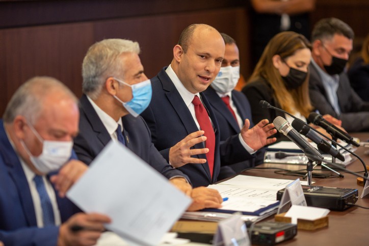 "לצערי יוצאים לבחירות": בנט בישיבת הממשלה האחרונה בתפקידו