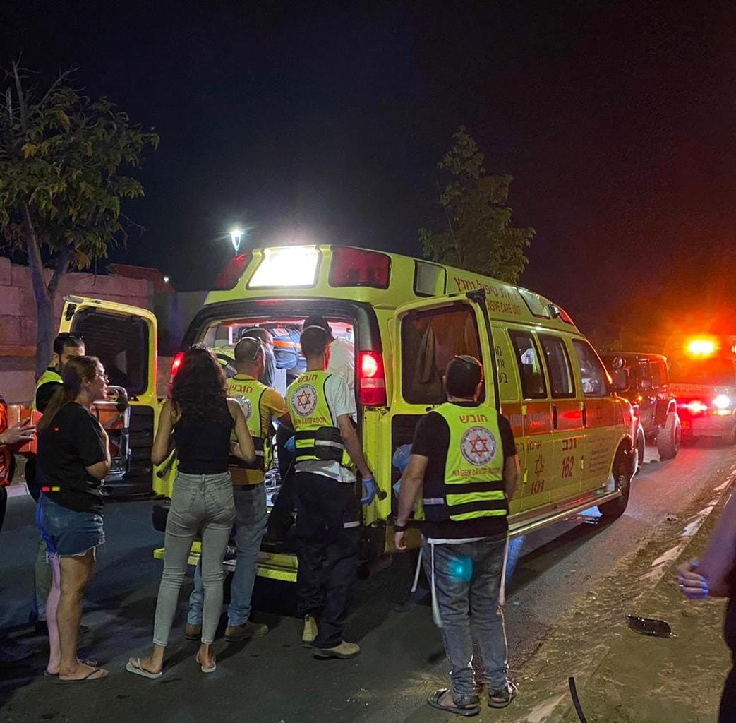 בן 12 נפצע קשה מפגיעת רכב בשדרות