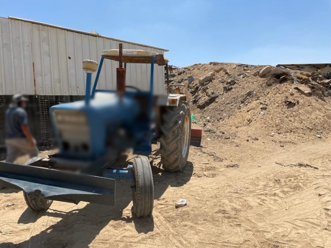 בדואי מהדרום נעצר בחשד להחזקת שני טרקטורים חקלאיים גנובים