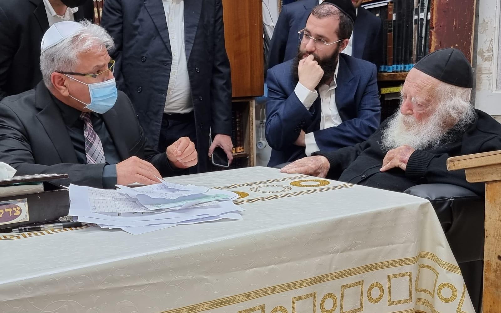 פסק ההלכה של הרב קנייבסקי שיכעיס את מתנגדי החיסונים