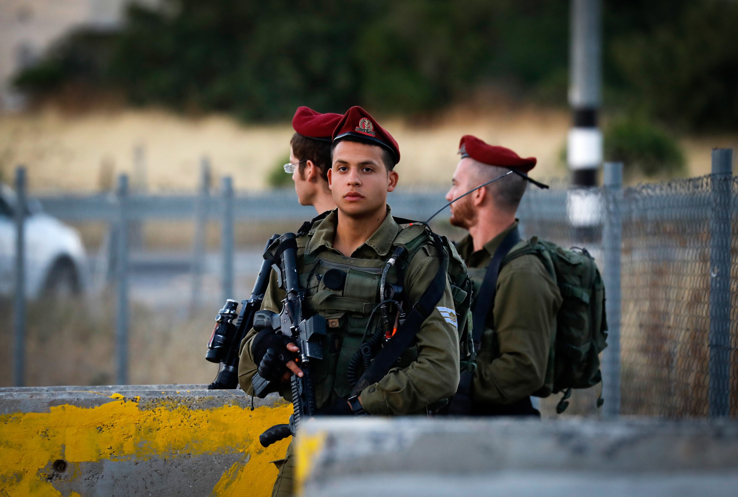 כח צנחנים סיכל פיגוע נפץ בערב שבת | הלל ביטון רוזן
