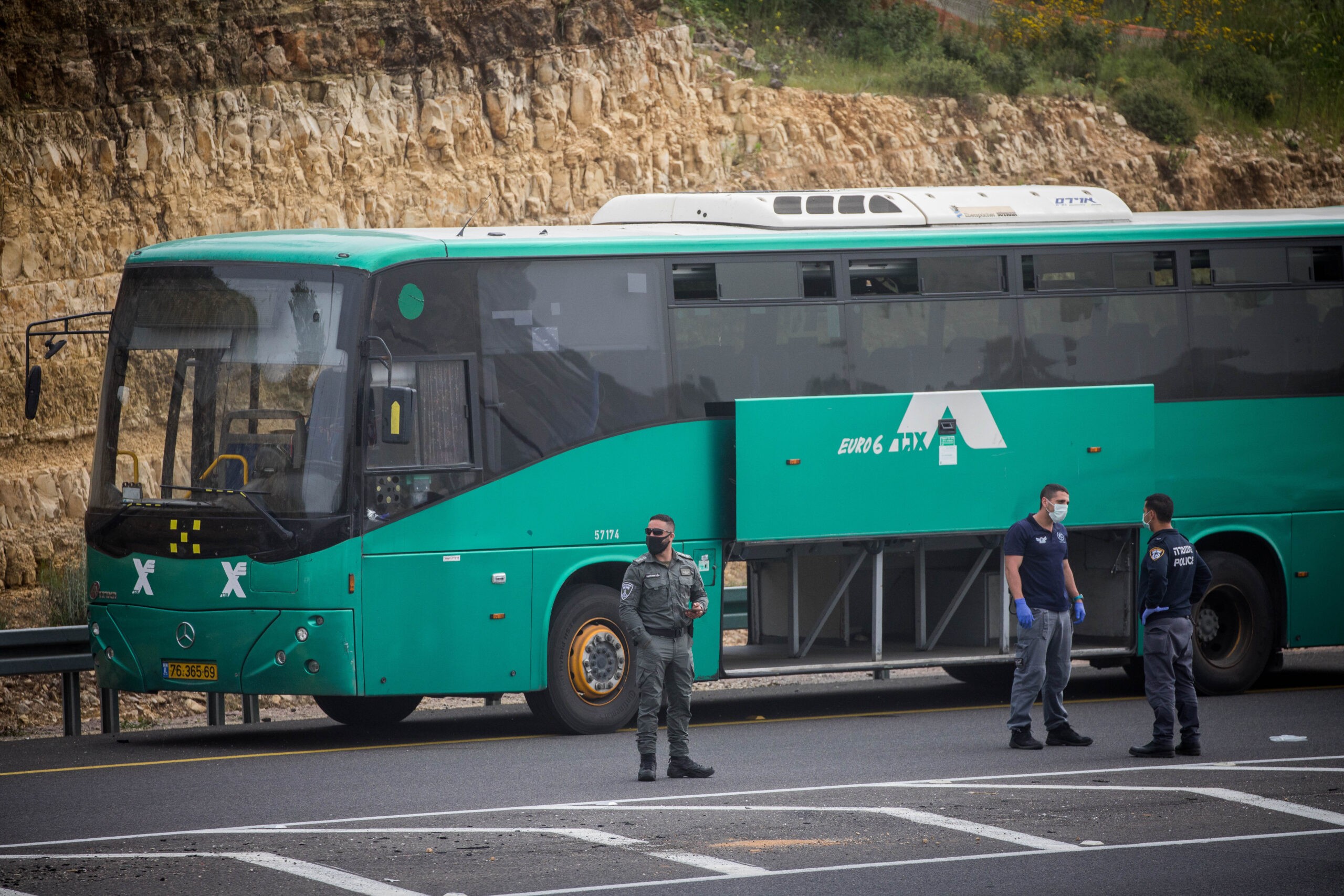 ההטרדות באוטובוסים ביו"ש | "מגיע לנו לפחות קו ישיר אחד"