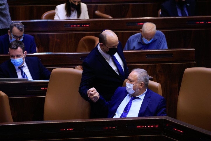 רה"מ בנט ושר האוצר ליברמן מקיימים פגישה בעניין יוקר המחייה