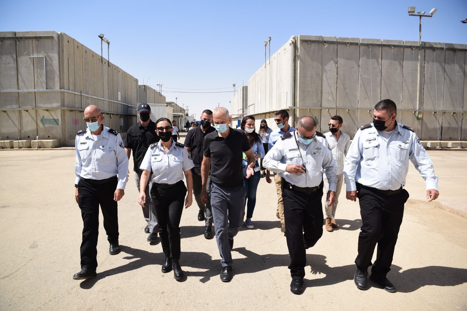 "אירוע קשה, כישלון": השר לבטחון הפנים סייר בכלא קציעות