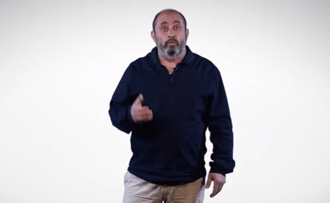 ואז הרב שאל: למה אין ילדים בבית הכנסת? | צפו