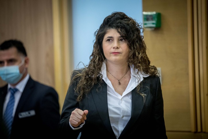 בתמיכת רע"ם: חוק הקנאביס עבר בקריאה טרומית