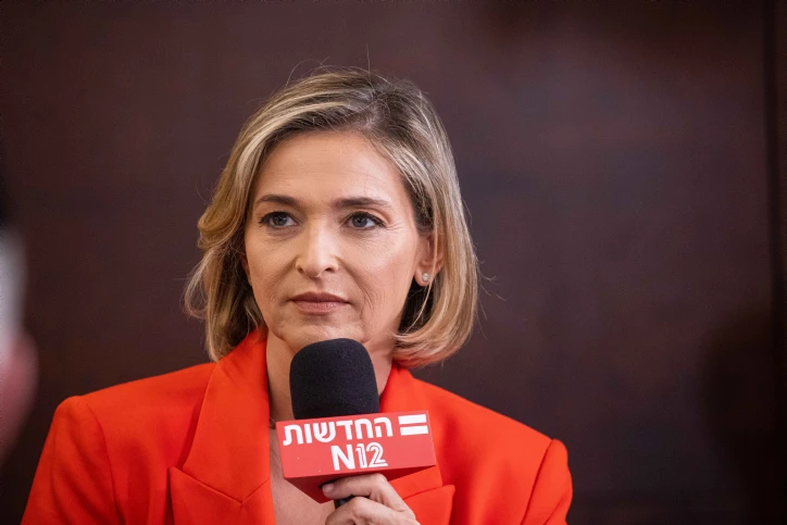 הח"כ עולה להתקפה: "ערוץ 12 - מפלגת התקשורת של יש עתיד"