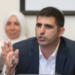 השיפוצים בבית בנט: חה"כ שלמה קרעי דורש לכנס את המליאה