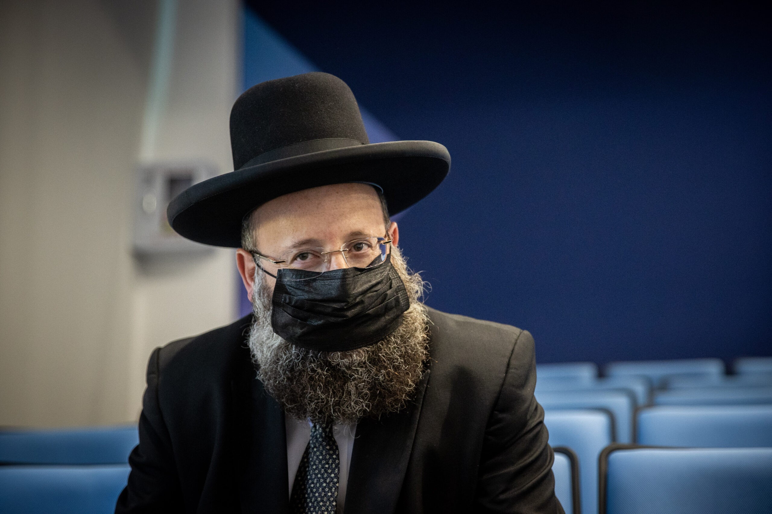 למה נזכרו דווקא עכשיו ברב רבינוביץ'?