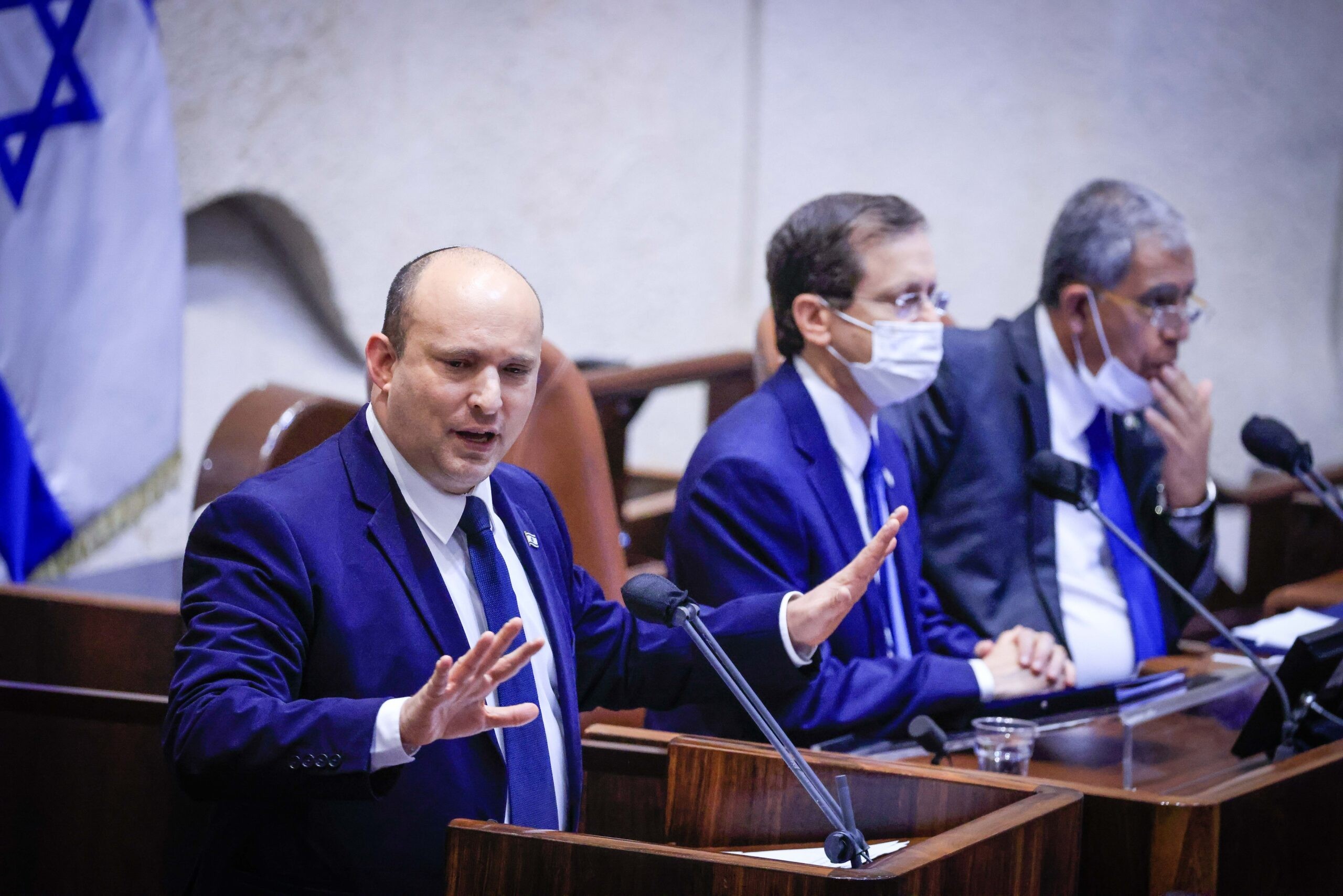 בנט הודה לחברי המשלחת הפראלימפית - קרעי עקץ, החכי"ם צחקו