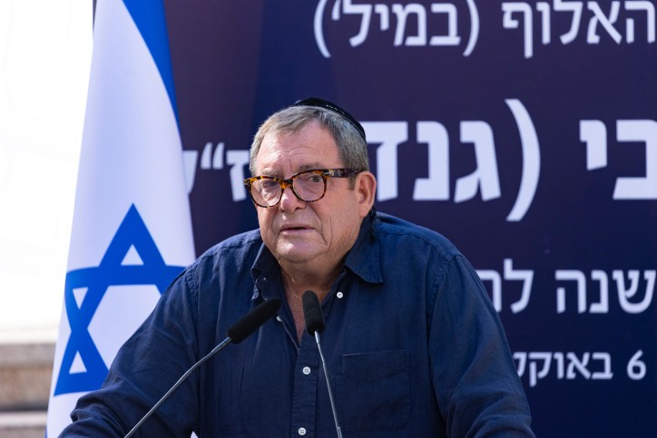בנו של גנדי: "יודע בדיוק מה עובר על הילדים של פרס, ליבי איתם"