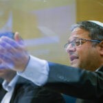 בן גביר נגד בר-לב: "ביזיון, מונע מהמשטרה לפעול נגד מתפרעים"
