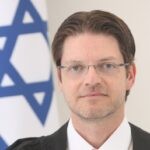 המועמד לביהמ"ש העליון ממשיך לנהל את הוועדה לבחירת שופטים