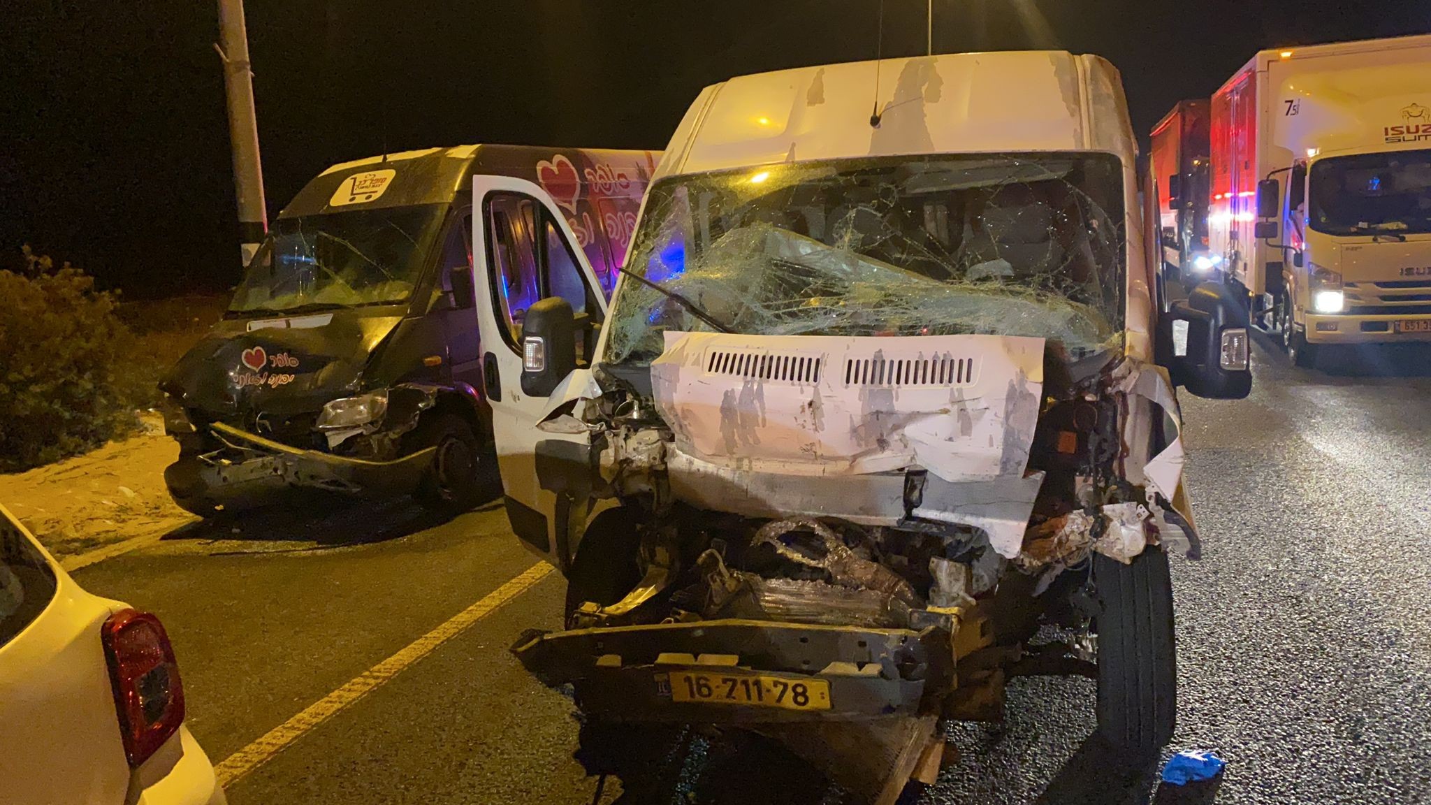 הקטל בדרכים: בת 18 נהרגה ושבעה נפצעו בתאונה סמוך למחלף יבנה