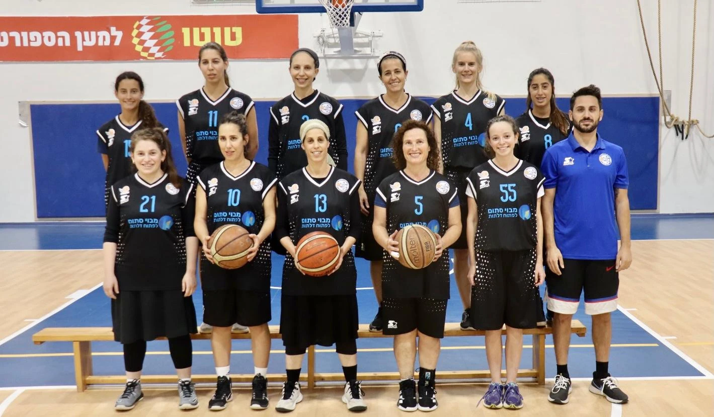 שיתוף פעולה בין "מבוי סתום" לקבוצת הנשים "מכבי מעלה-אדומים"