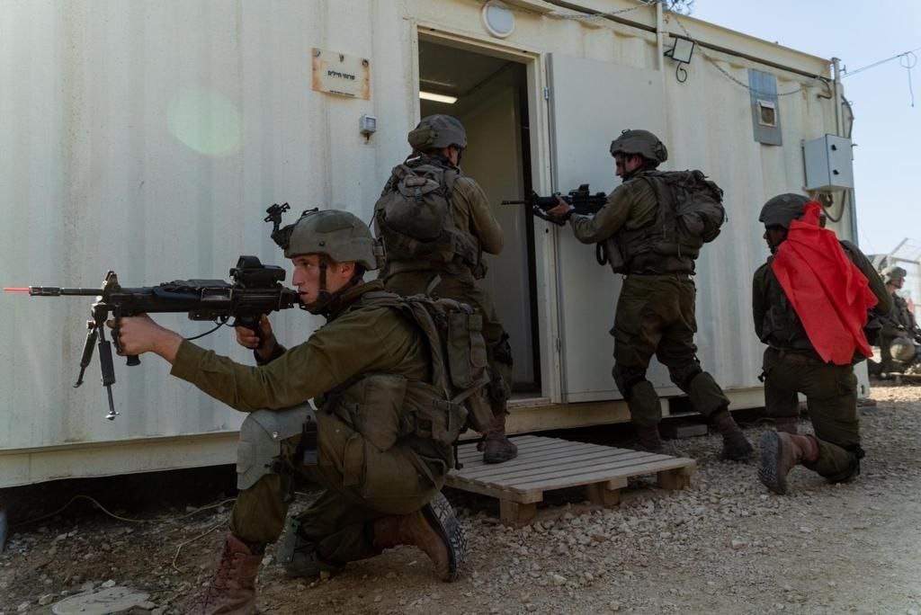 נוכח שינוי הוראות פתיחה באש האם חיילנו מפחדים לירות? הצביעו