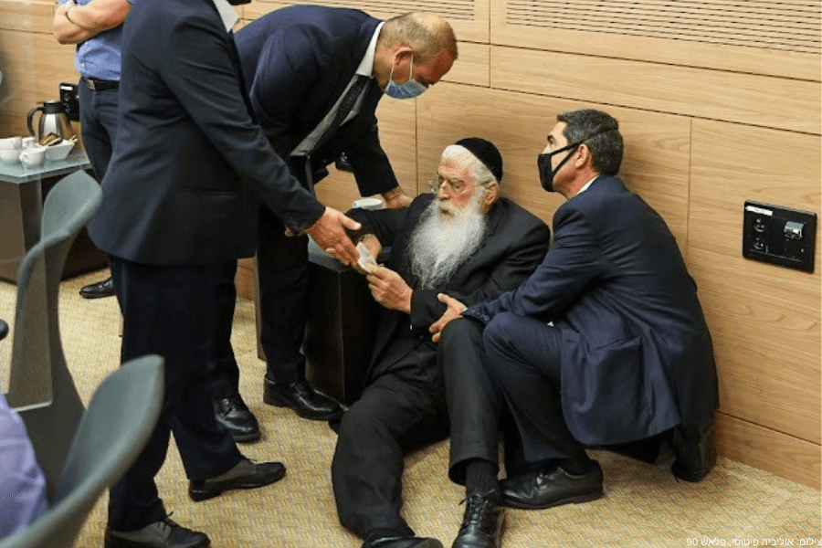 לאחר שח''כ קריב ביקר בכותל: ח''כ פרוש מחה בדרך שלו