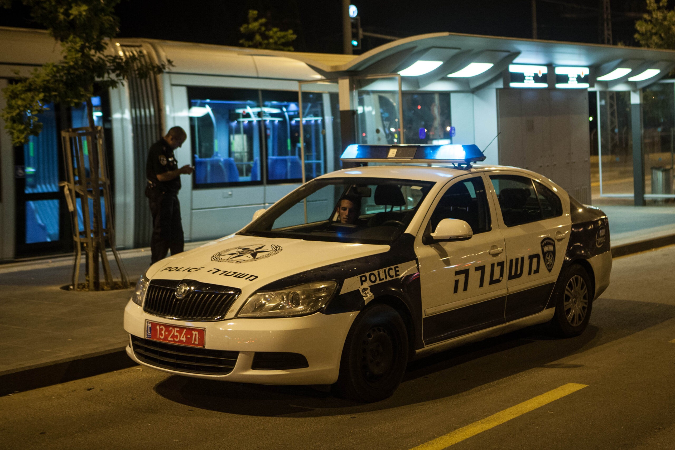 דרמה בכביש: קטין ללא רישיון השתולל ונעצר בתום מרדף