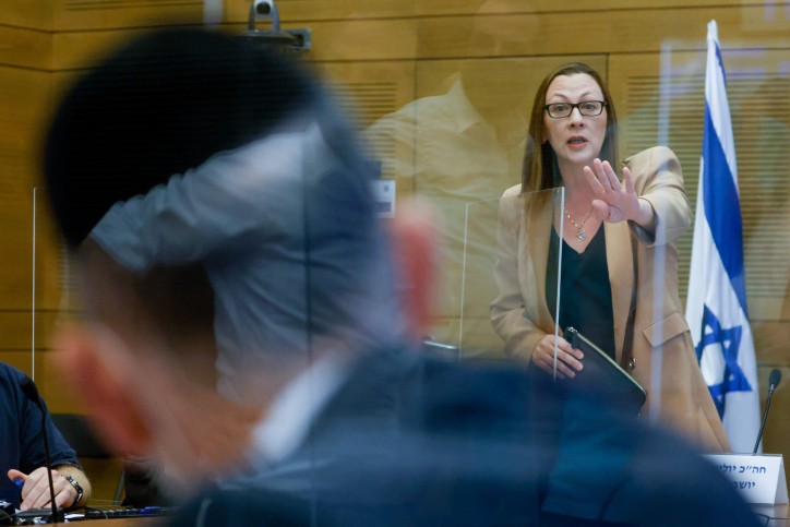 מלינובסקי לחרדים: "רוצים מדינת טליבאן"; גפני: "אנטישמית"