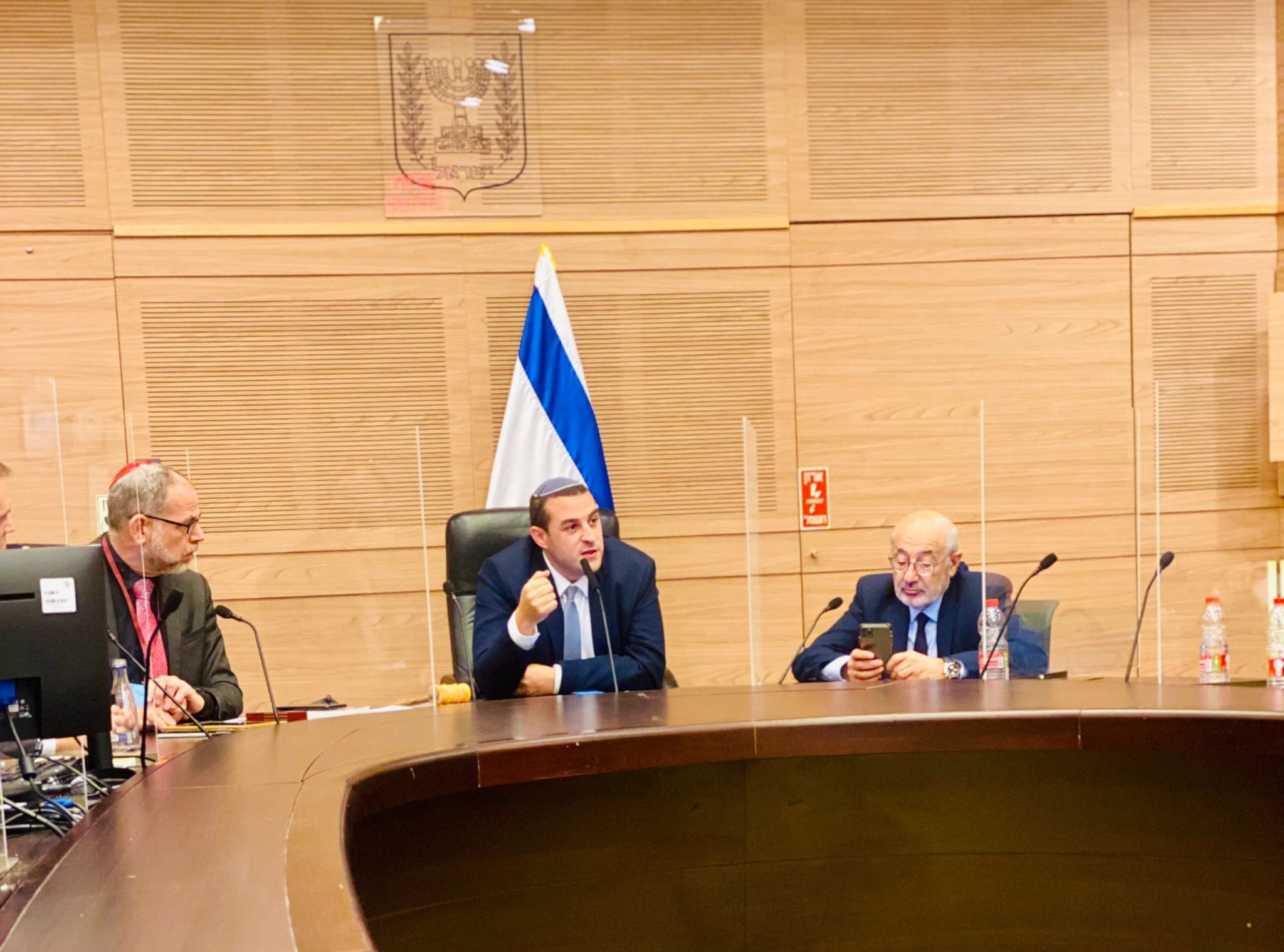 ח"כ כלפון לאראל סג"ל: "אתם מסיתים כמו לפני רצח רבין" | צפו
