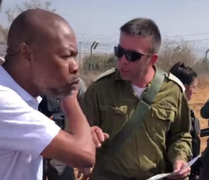 "אני נראה לך מטומטם?!": שגריר דרום אפריקה התעמת עם חיילים