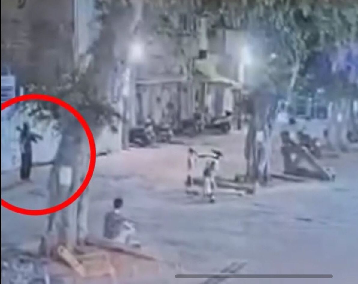 כתב אישום הוגש נגד דר רחוב שכיוון טיל לאו לעבר חנות בת"א
