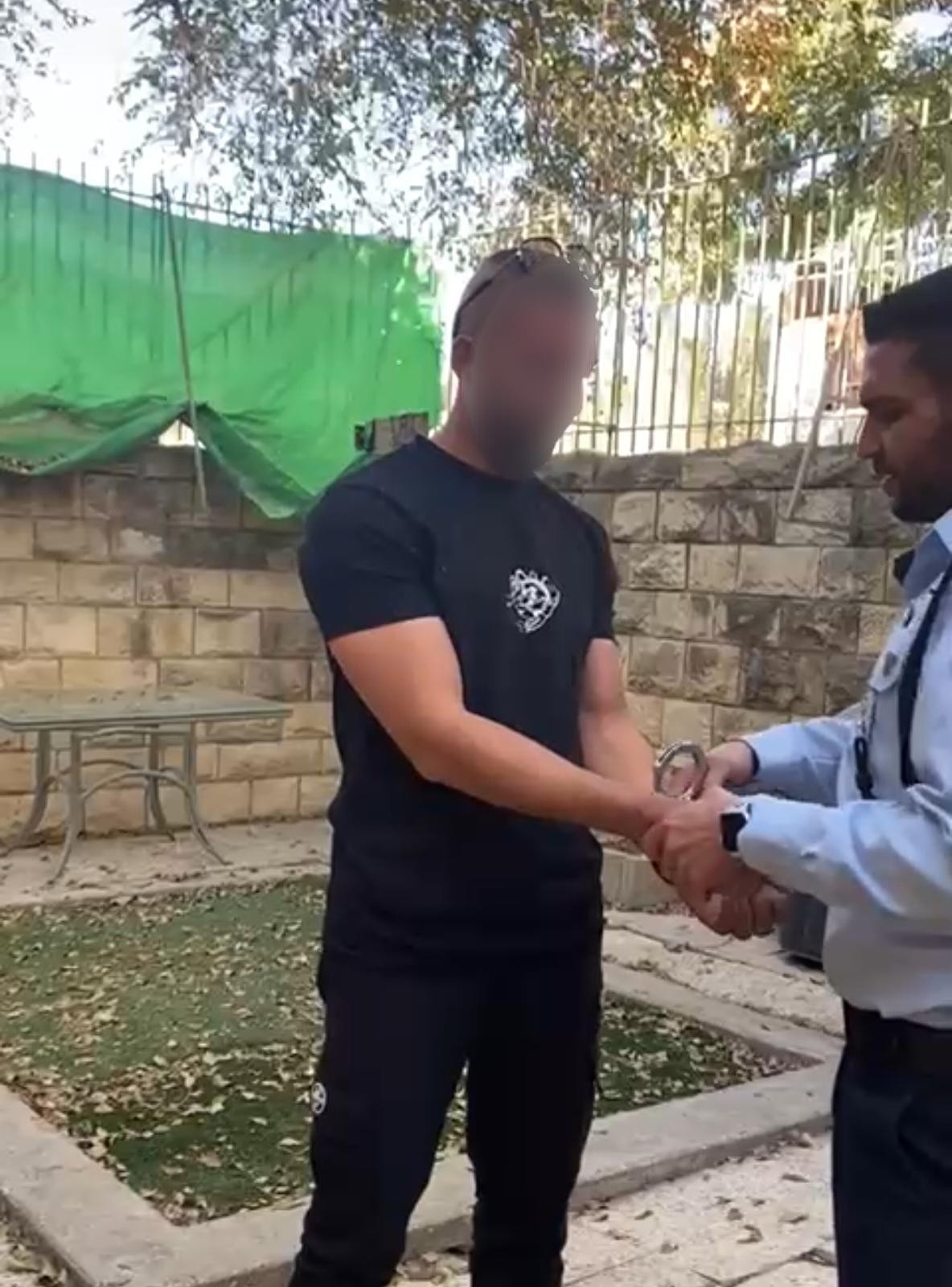 פורעים ערבים חסמו כביש ראשי בירושלים - המשטרה עצרה חשוד