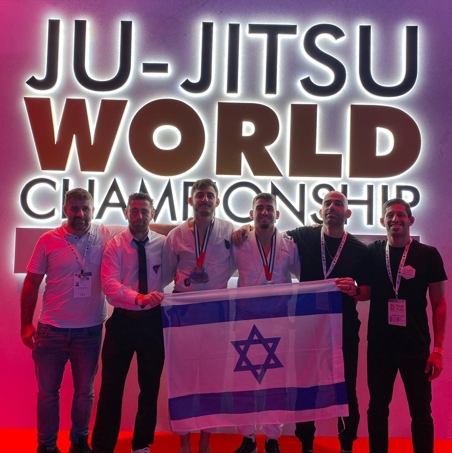המתמודד הישראלי זכה באליפות העולם בג'יו-ג'יטסו, יריבו ביזה את ההמנון