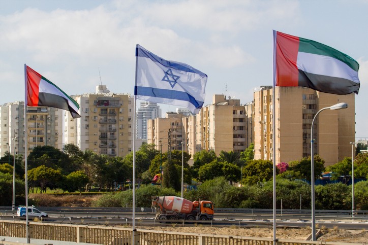 בהזמנת יורש העצר: בנט יטוס היום לאיחוד האמירויות