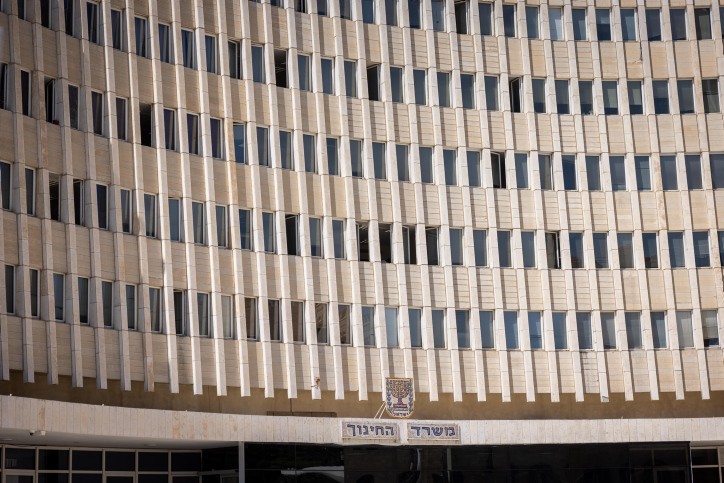 נאמני הקורונה: "משרד החינוך מקשה עלינו לדווח על מאומתים"