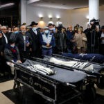 בזמן שהאם הובהלה לחדר הניתוח: הילדים והעובר הובאו למנוחות