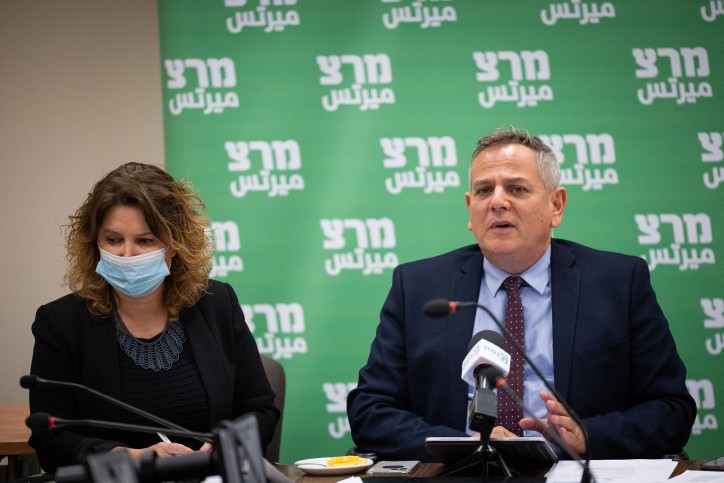 למה גבר כמו הורוביץ מקבל החלטות כאלו עבור נשים?