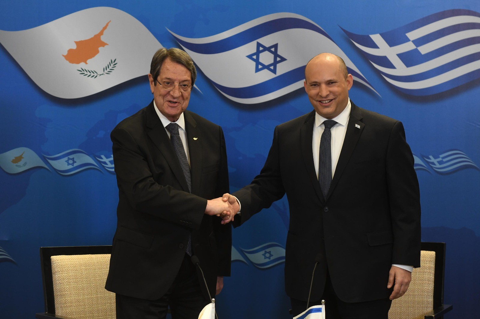 בנט והרצוג נועדו עם נשיא קפריסין: "חולקים ערכים משותפים"