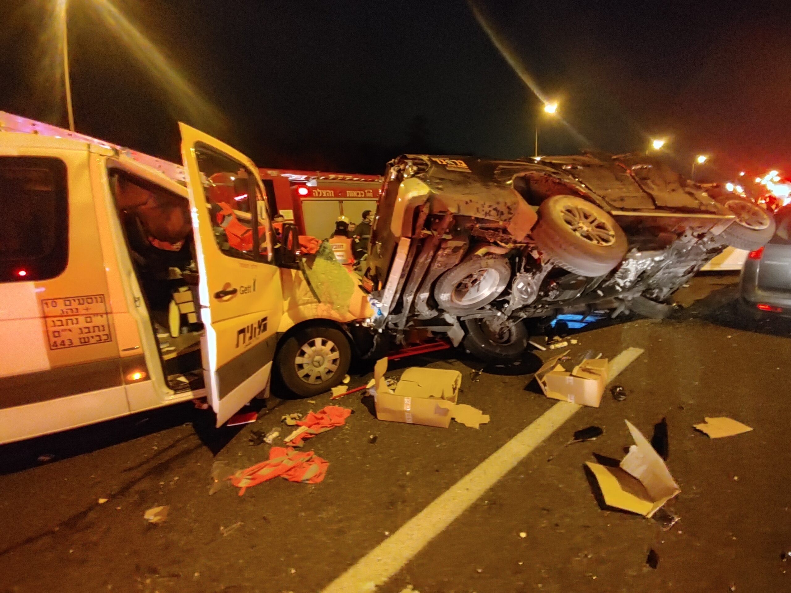 פצוע קשה ו-7 פצועים בינוני וקל בשתי תאונות בכביש 1