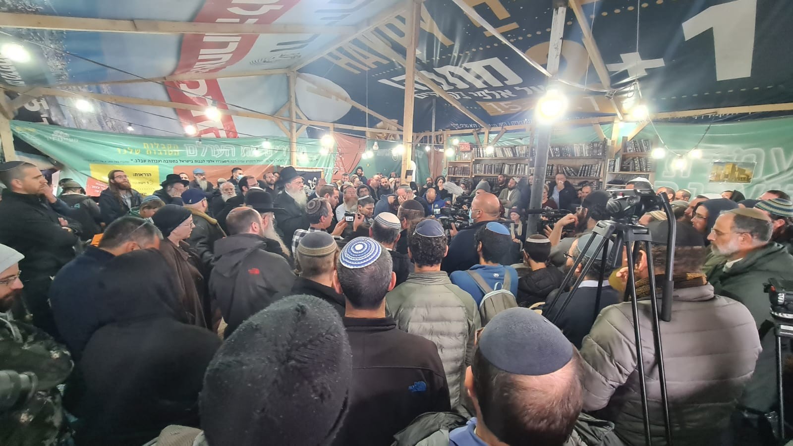 יהודה הי״ד מובא למנוחות - נציגי הממשלה והקואליציה לא הגיעו