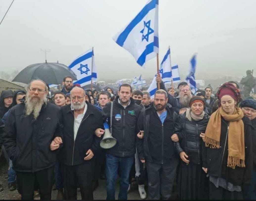 יוסי דגן: "בנט וגנץ - בזכותכם המחבלים רוקדים והיהודים בוכים"