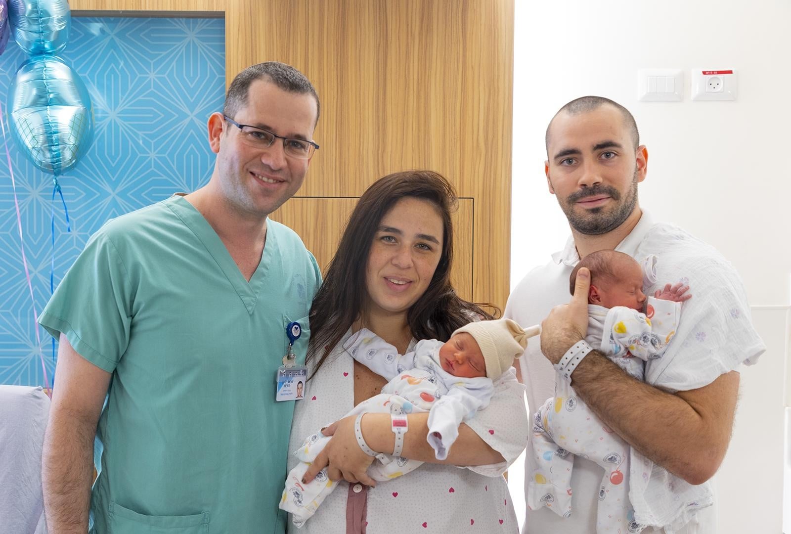 "הרופא כמעט התעלף" | לידה נדירה של 1 למיליון התרחשה בת"א
