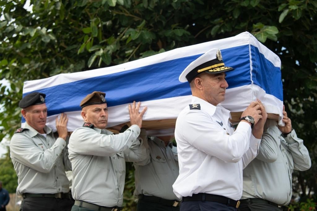 הובא למנוחות האלוף בדימוס אורי שמחוני ז"ל