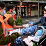 חובשים בקופות וחיילים בבתי החולים: מאבק שיא בקורונה