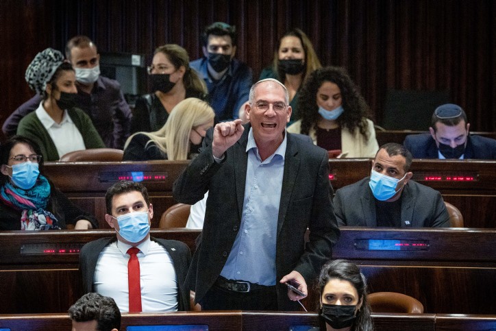 אורבך במליאת הכנסת. צילום: יונתן זינדל פלאש 90