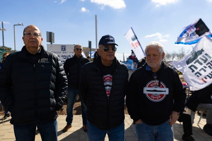 "שום דבר פוליטי": מאחורי הקמת ועדת החקירה לפרשת הצוללות
