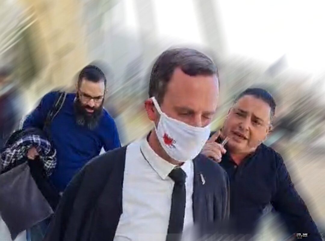 הרצל חג'ג' היום בבית המשפט. צילום: מתוך הפייסבוק של תנועת "אם תרצו".